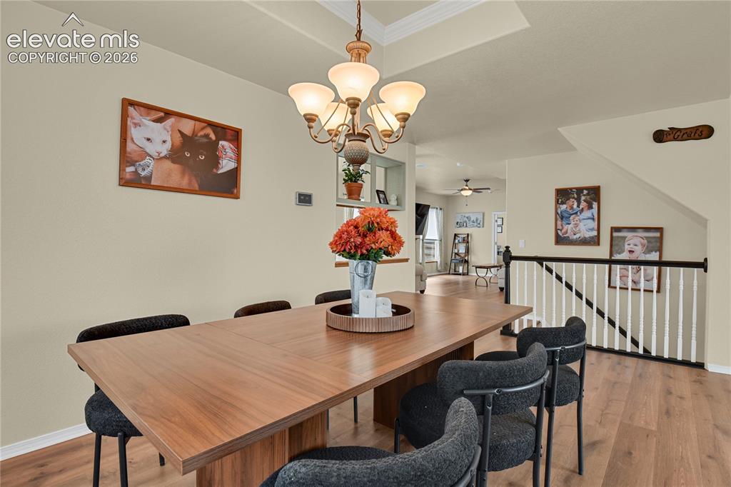Image 6 of 40: Dining Area