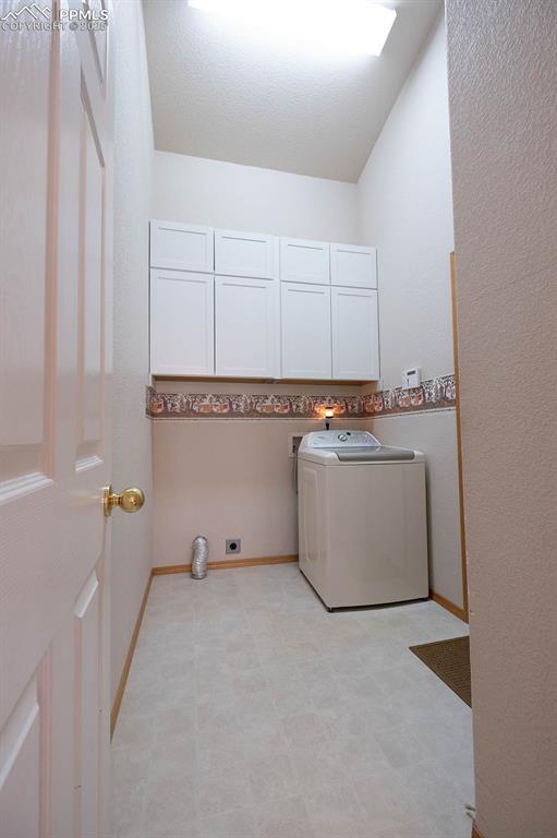 Image 26 of 37: Laundry is on the main level.