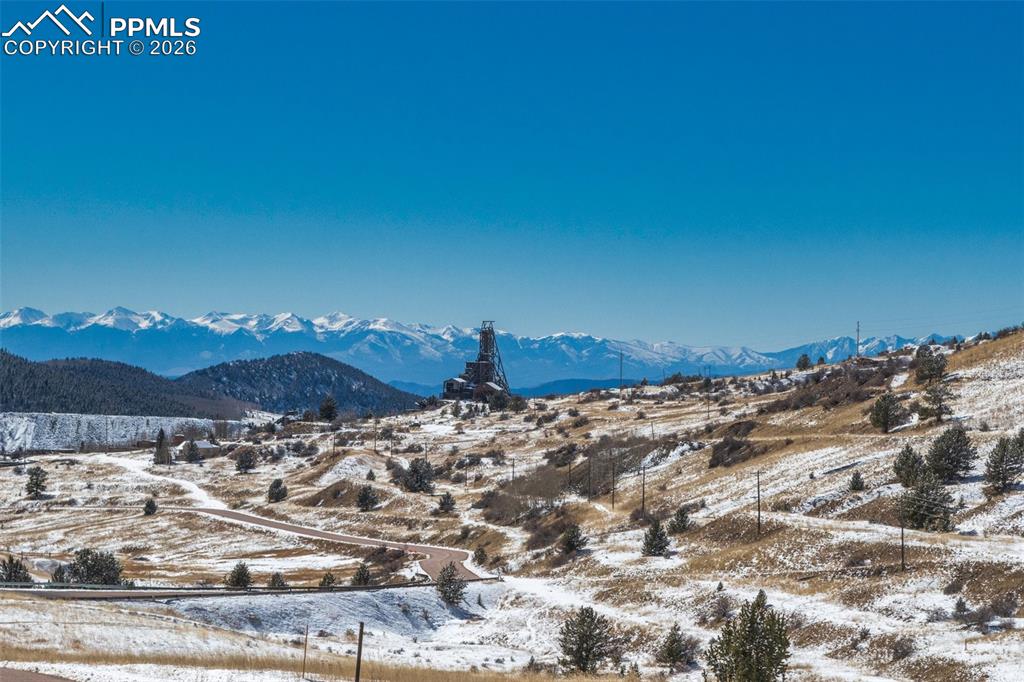 Image 33 of 35: View