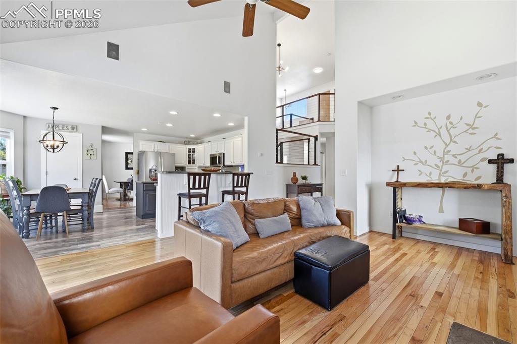 Image 15 of 49: Family Room