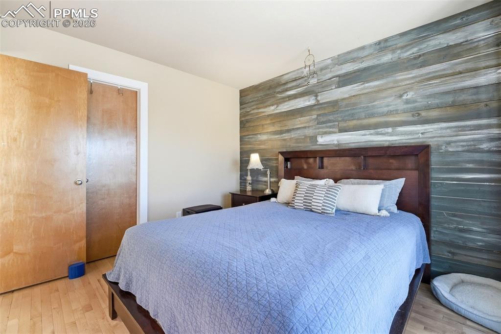 Image 28 of 49: Bedroom