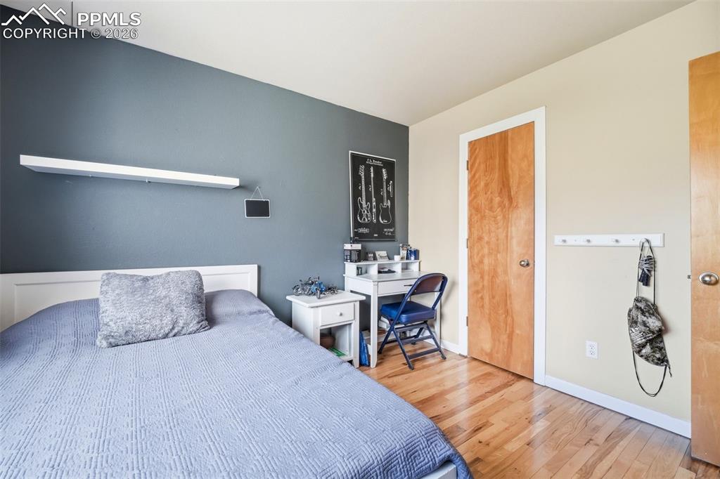 Image 30 of 49: Bedroom