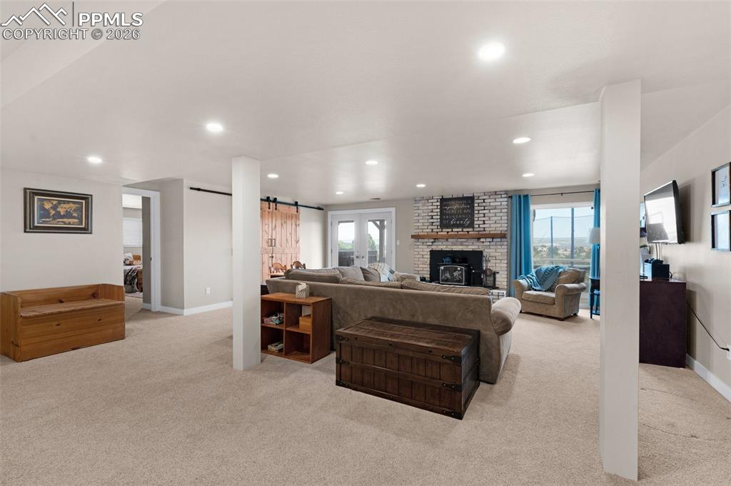 Image 5 of 39: Living Room