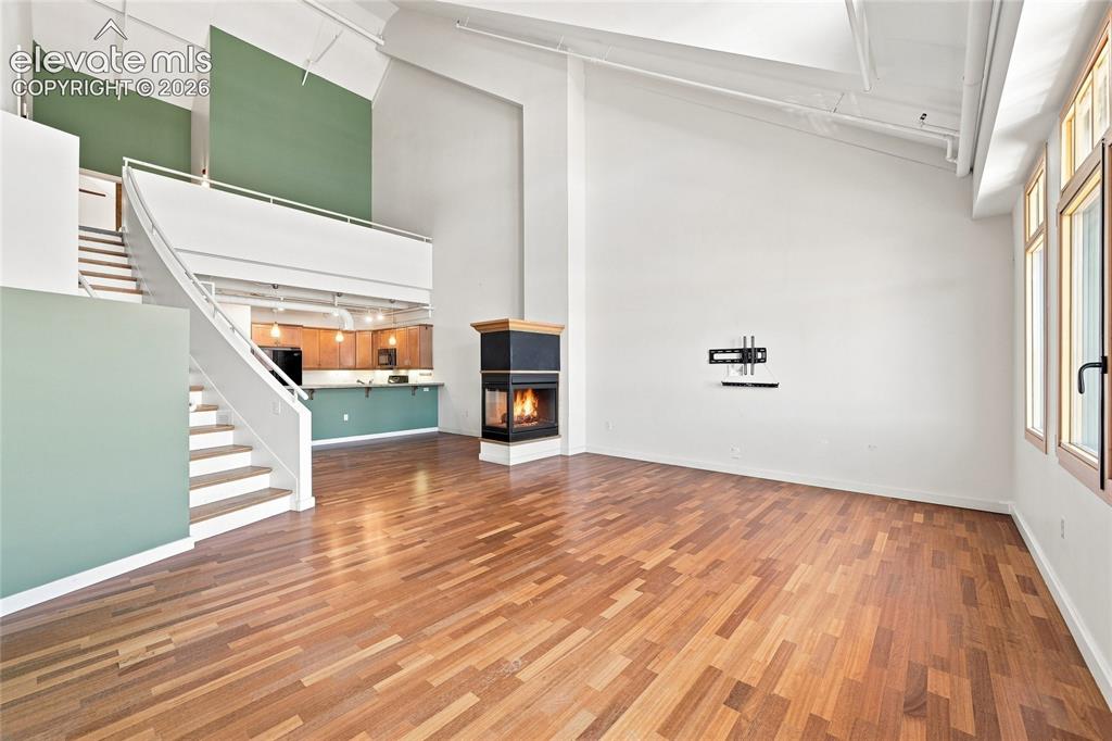 Image 8 of 50: Great Room