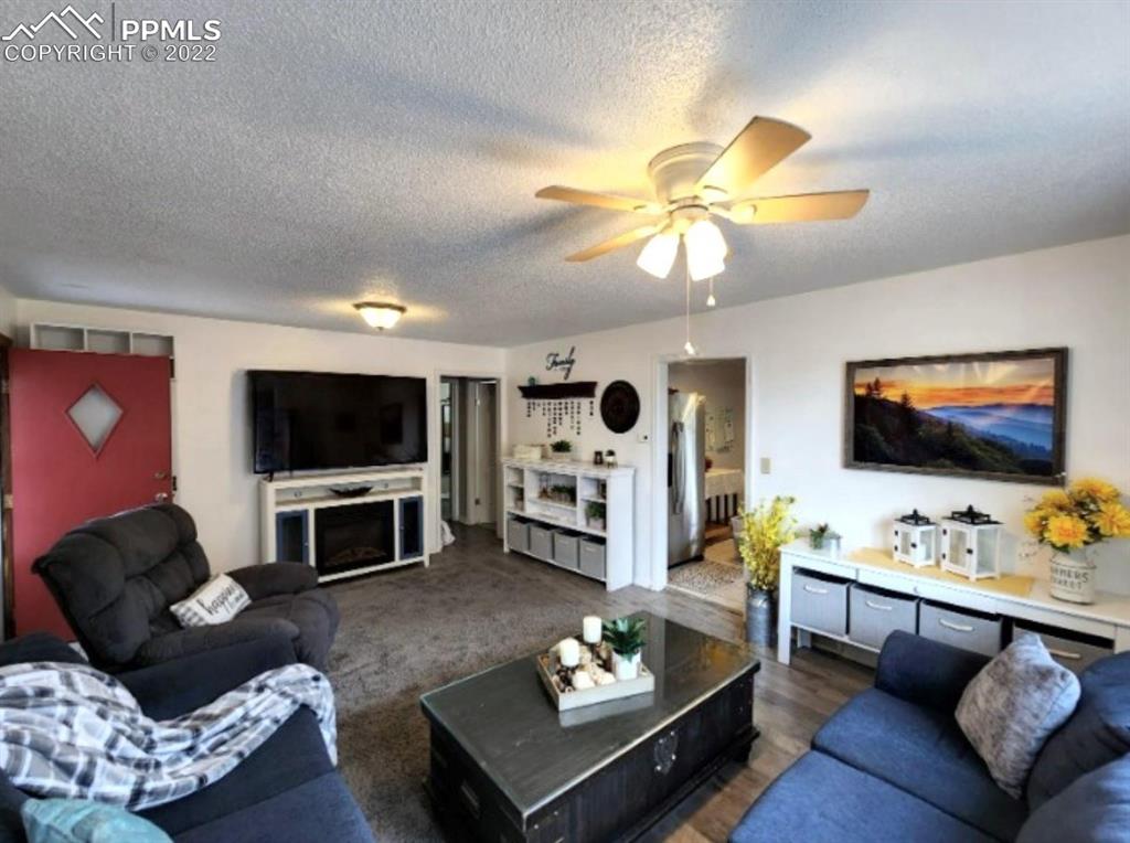 Listing 8435573, Image 2 of 30