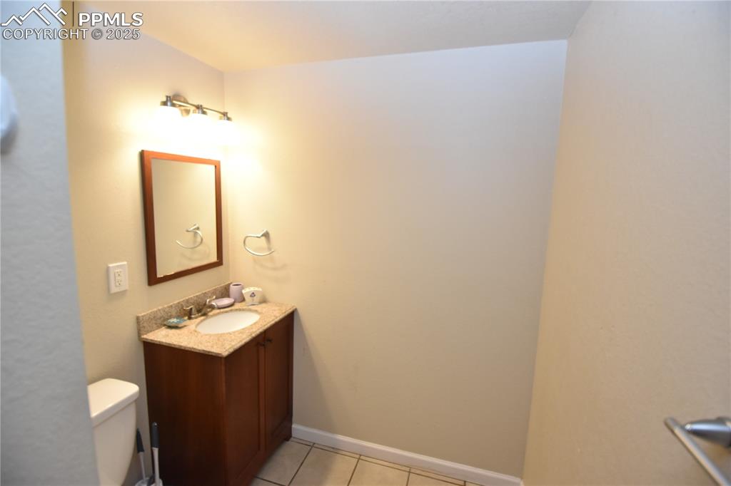Image 19 of 31: Bathroom