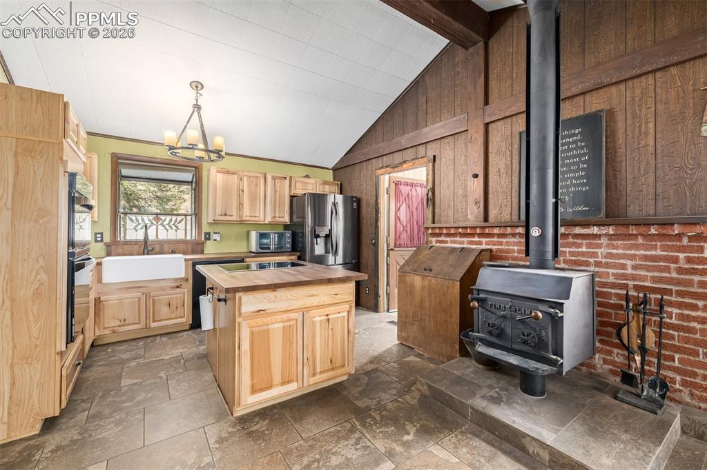 Image 12 of 44: No Description Available