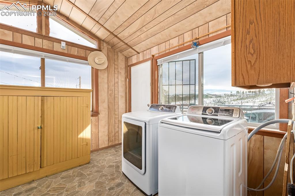 Image 32 of 44: No Description Available