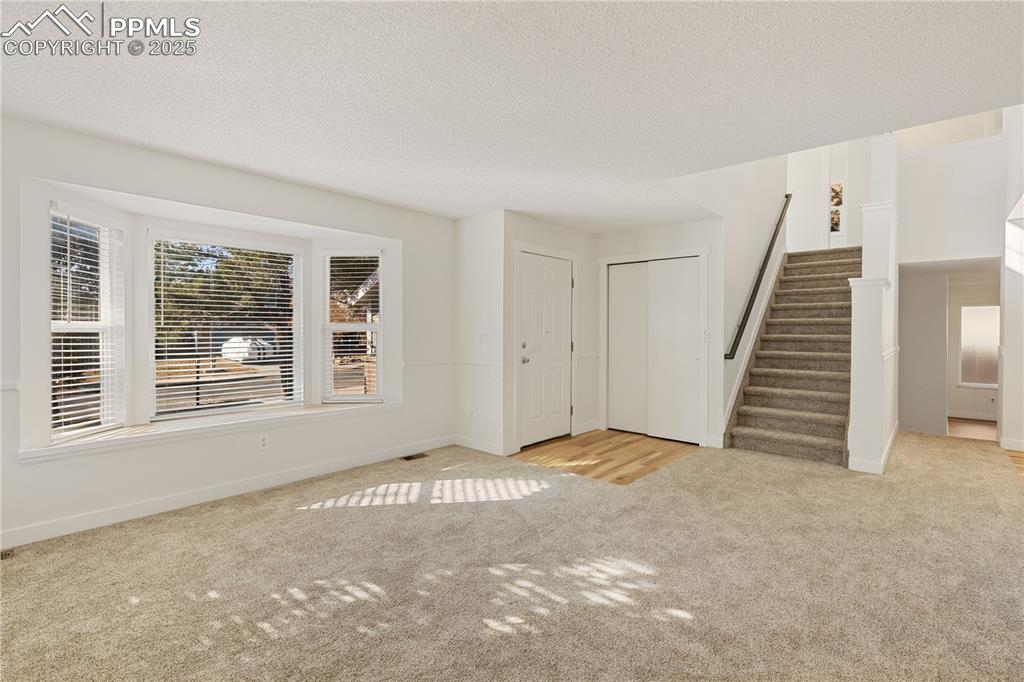 Image 11 of 50: Living Room