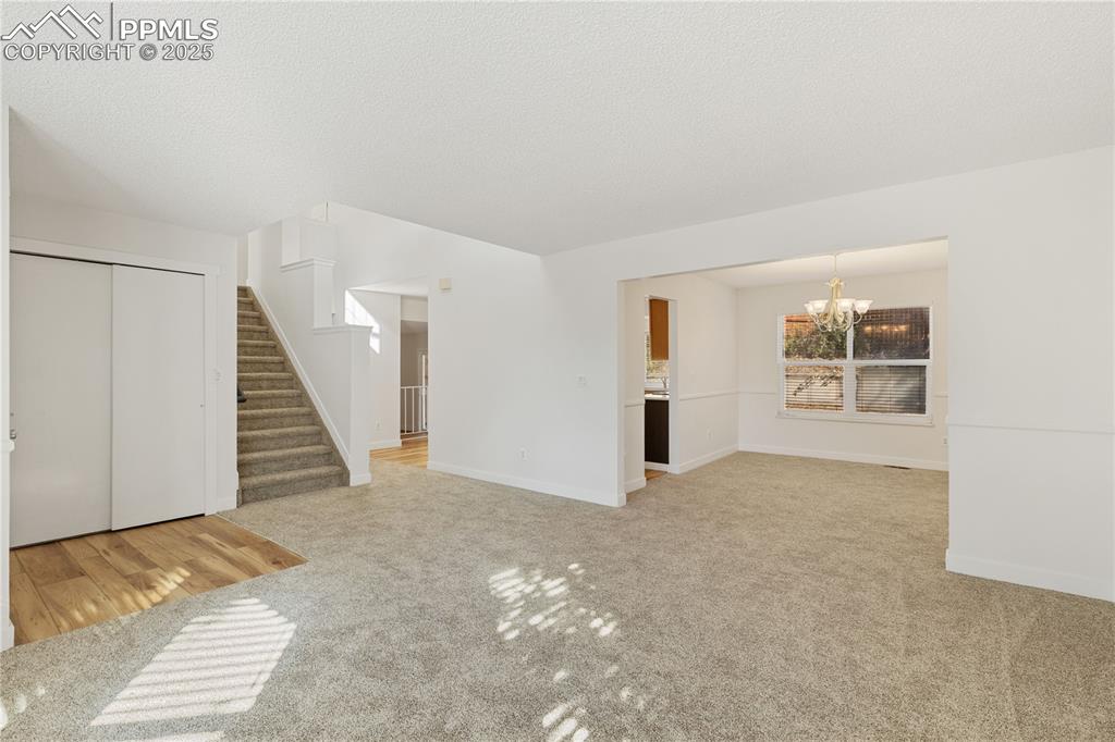 Image 9 of 50: Living Room