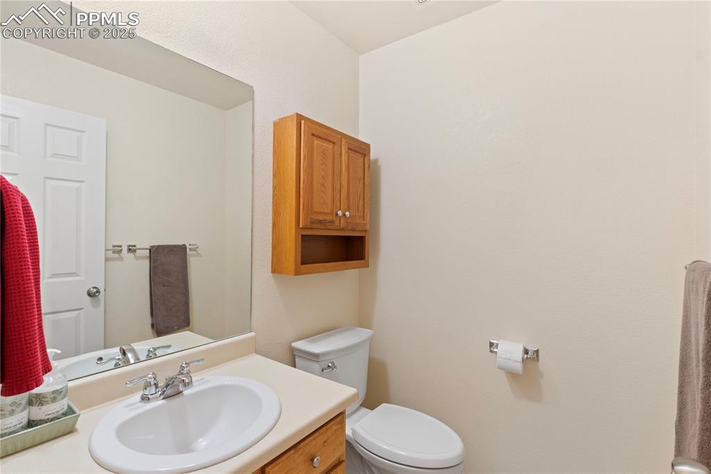 Image 8 of 38: Bathroom
