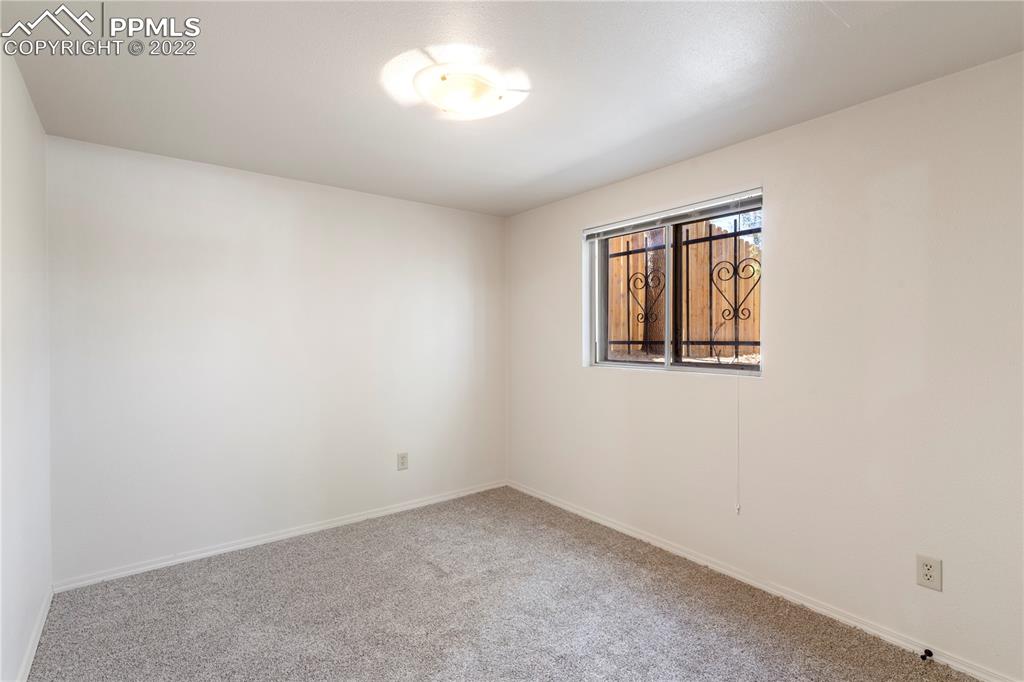 Listing 8440424, Image 14 of 22