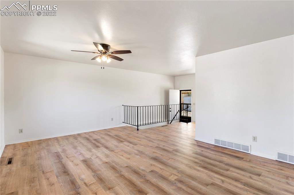 Listing 8440424, Image 3 of 22