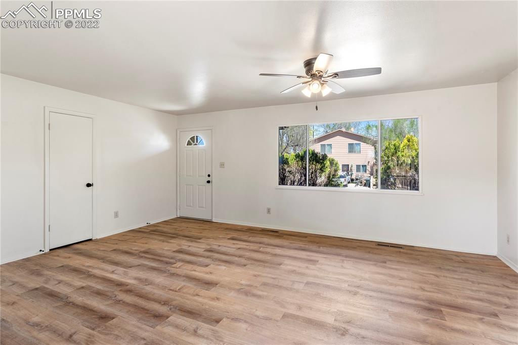 Listing 8440424, Image 4 of 22