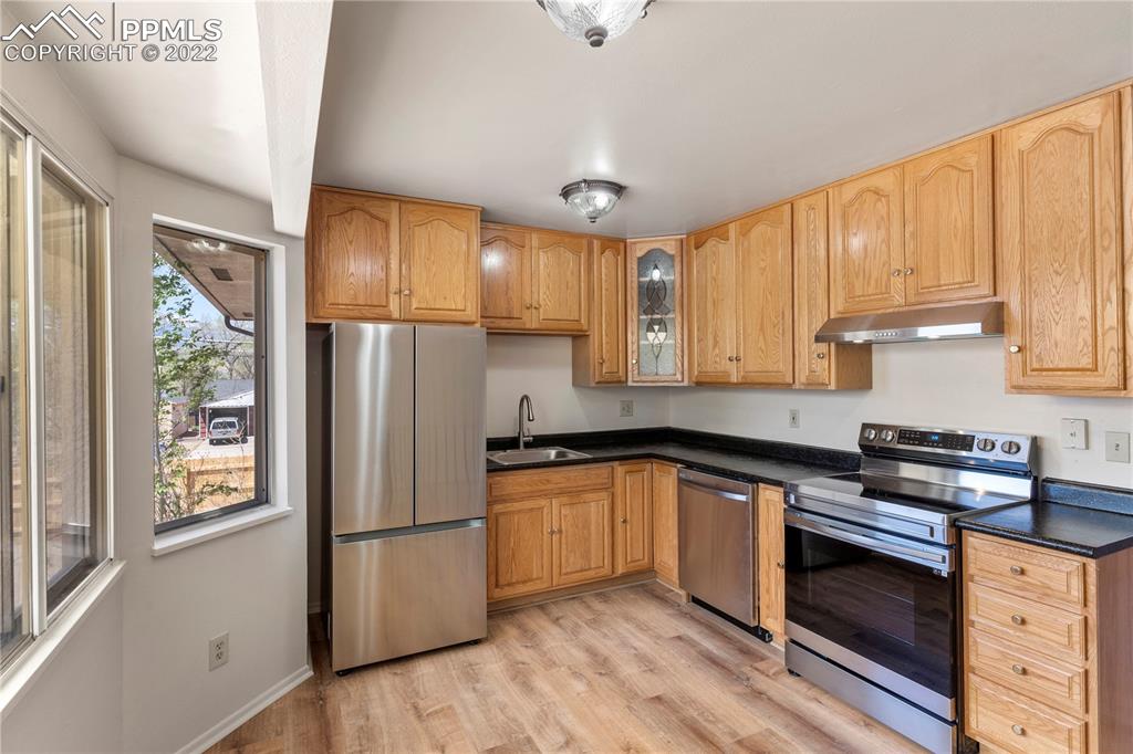 Listing 8440424, Image 7 of 22