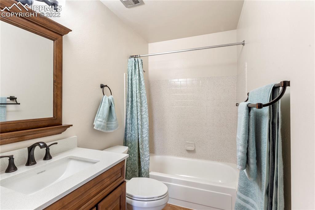 Listing 8440424, Image 9 of 22