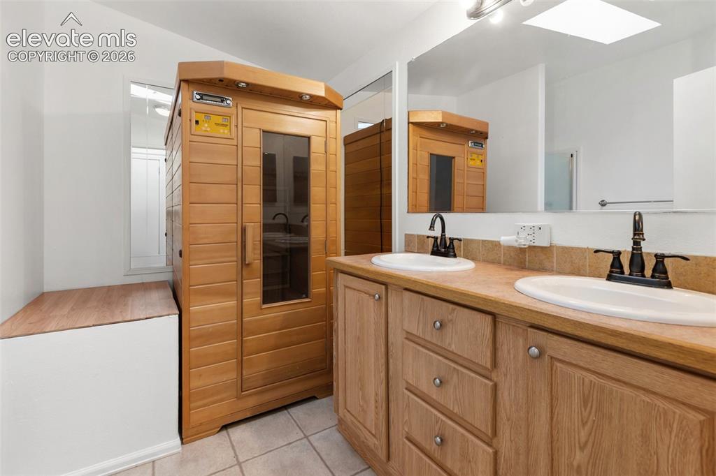 Image 16 of 50: Master Bathroom