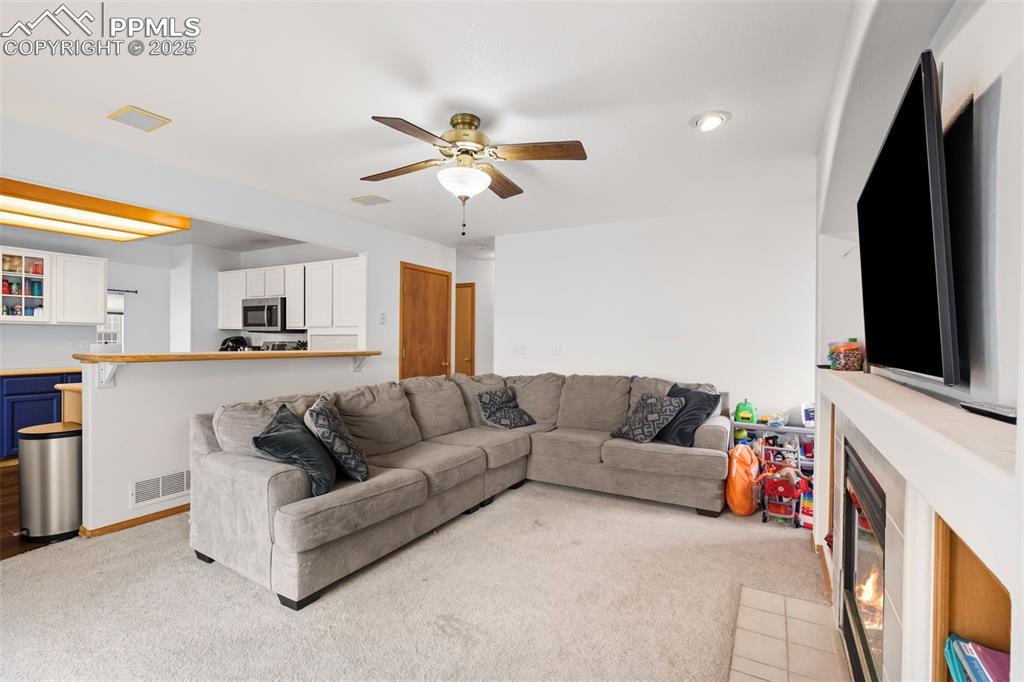 Image 12 of 25: Family Room