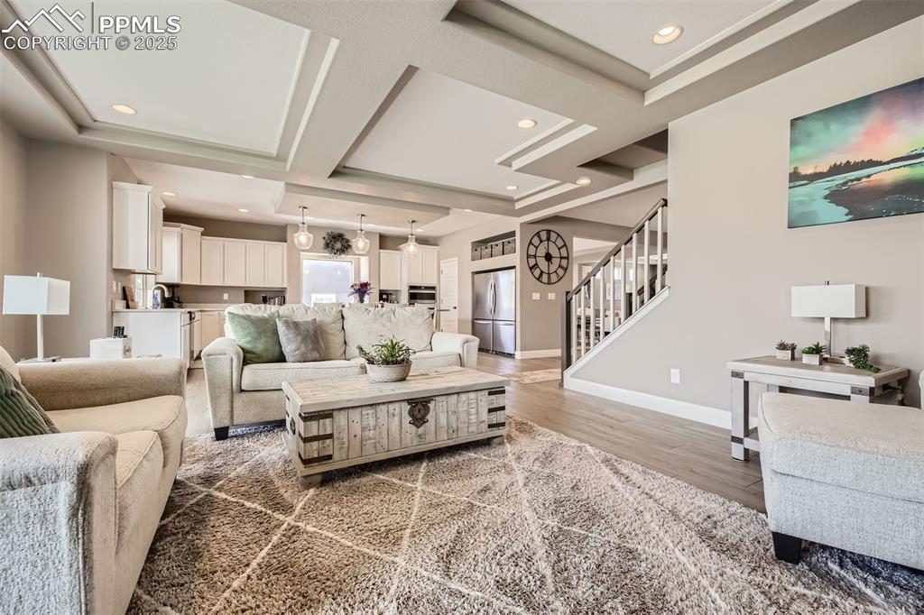 Image 12 of 30: Living Room