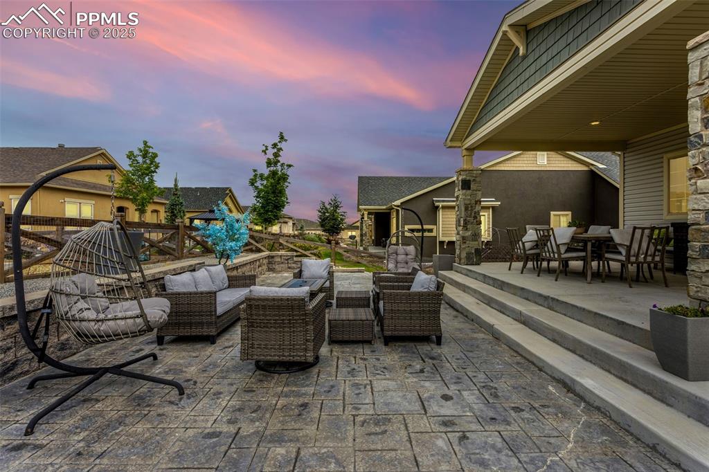 Image 31 of 34: Plenty of space for entertaining!