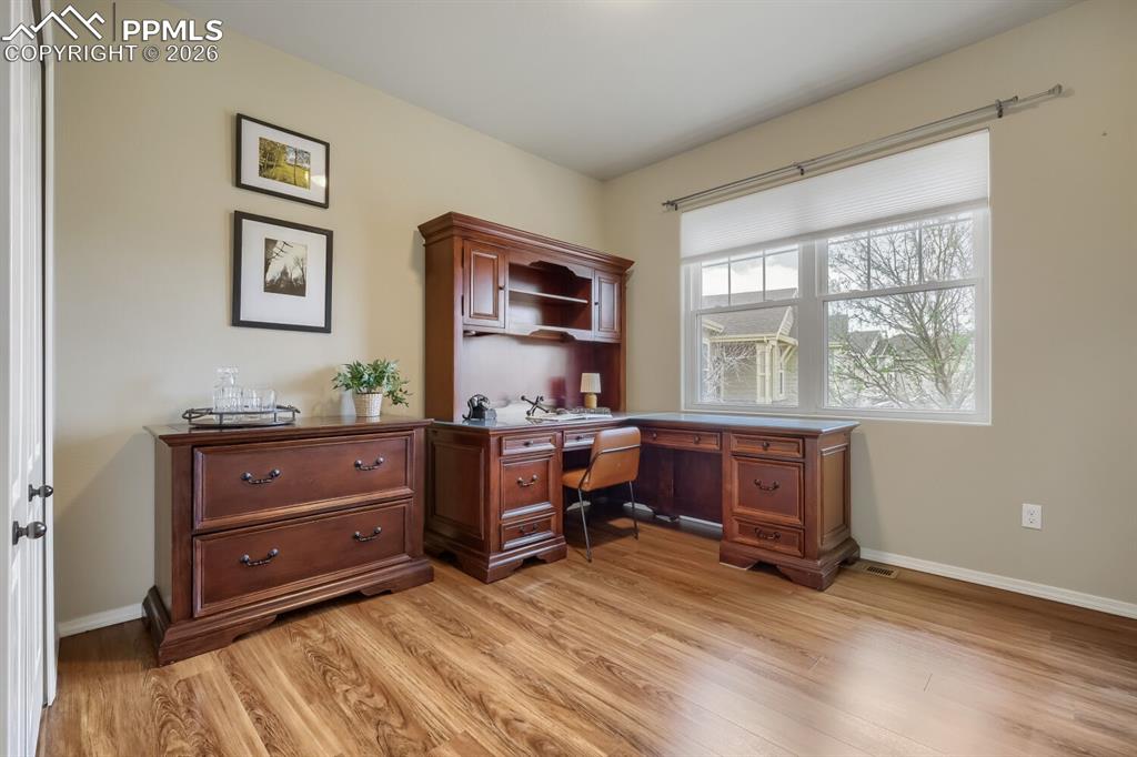 Image 12 of 33: It can also be used another bedroom