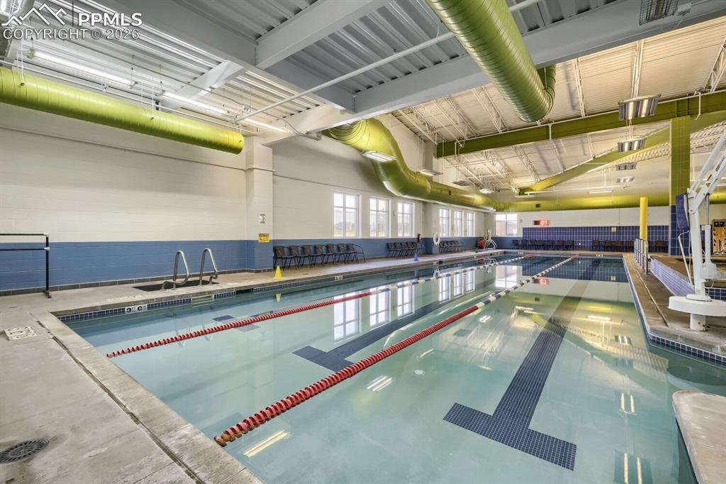 Image 29 of 33: Pool