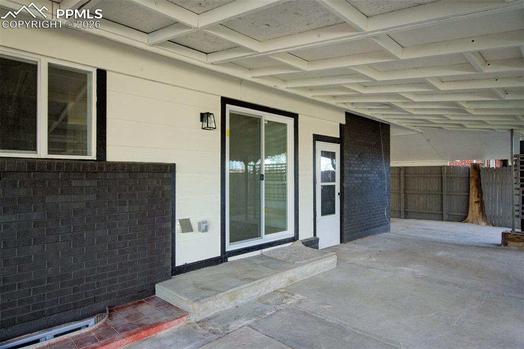 Image 24 of 28: Entry