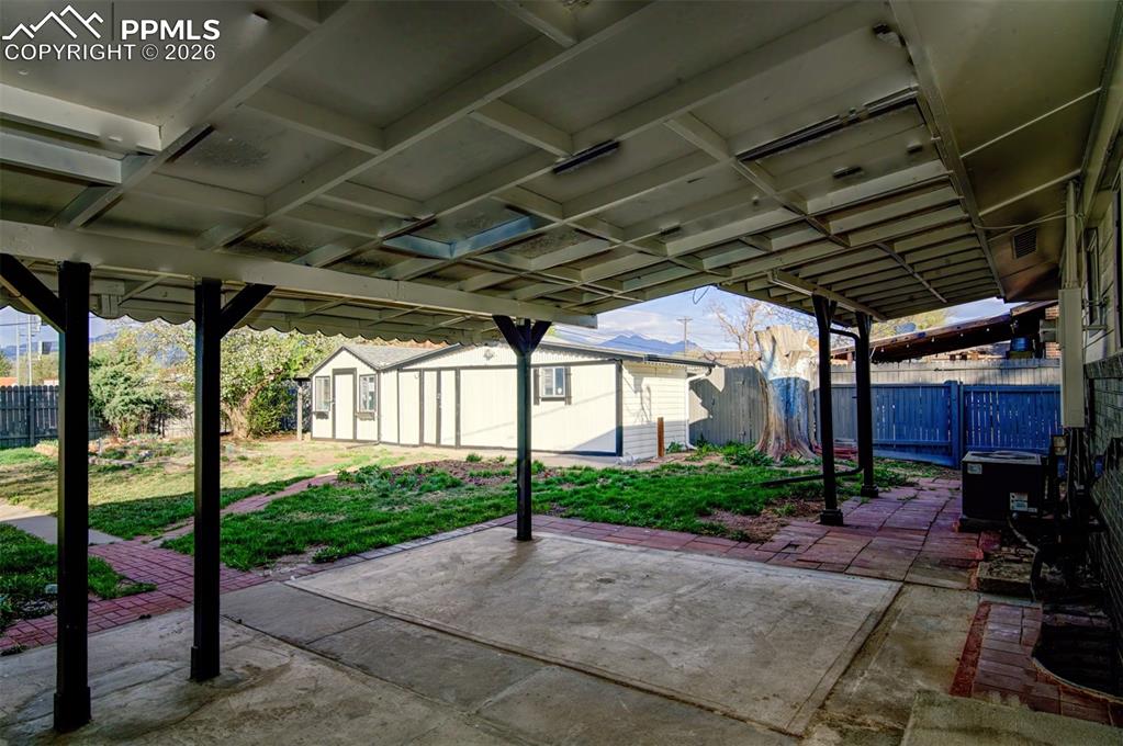 Image 25 of 28: Patio