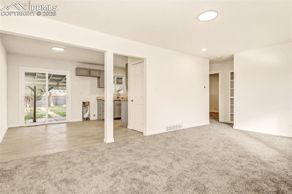 Image 5 of 28: Living Room