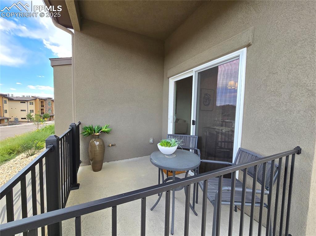 Image 11 of 41: Balcony