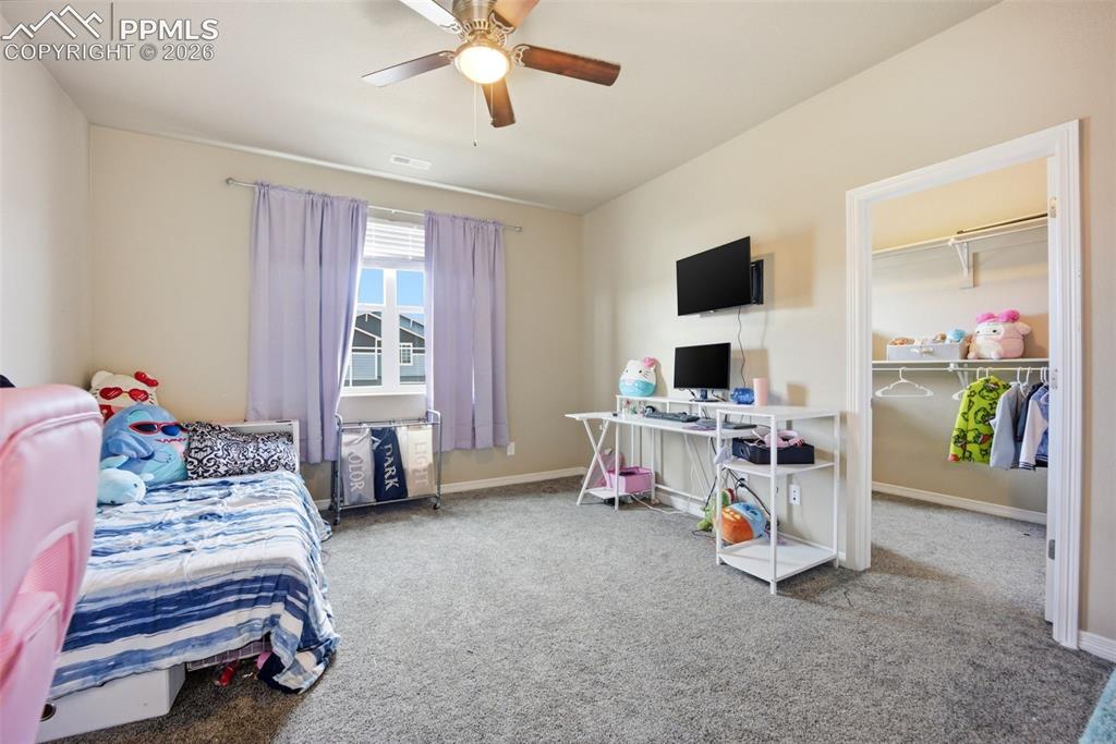 Image 40 of 46: Bedroom