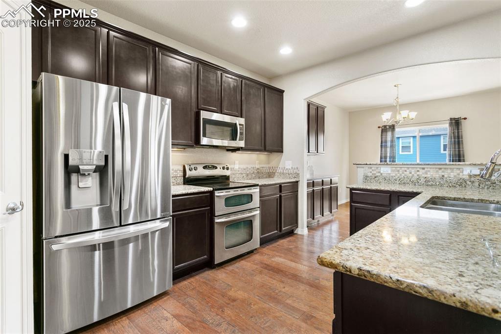 Image 13 of 48: Kitchen