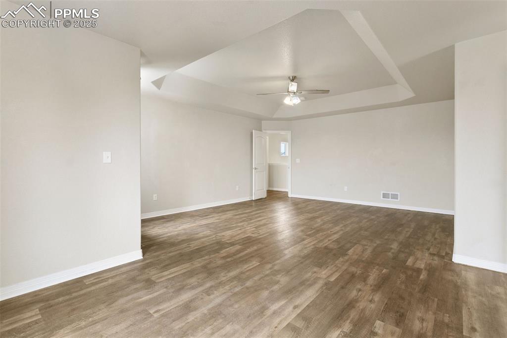 Image 20 of 48: Master Bedroom