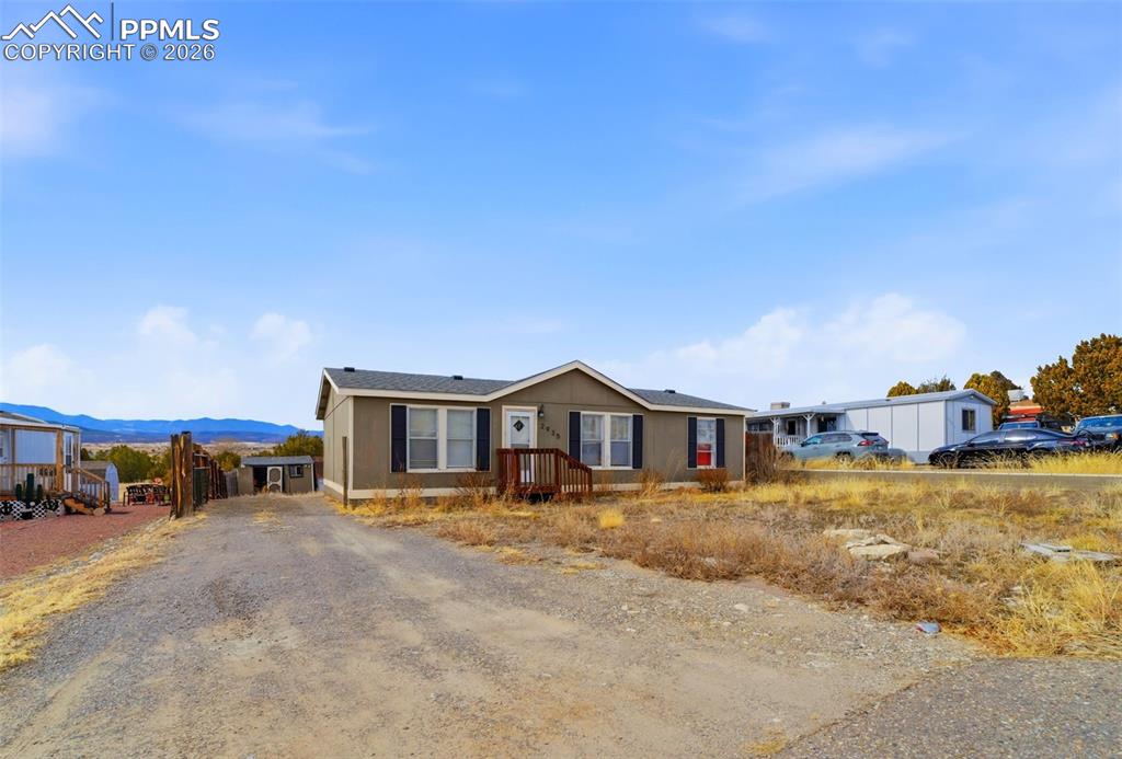 Image 2 of 39: No Description Available