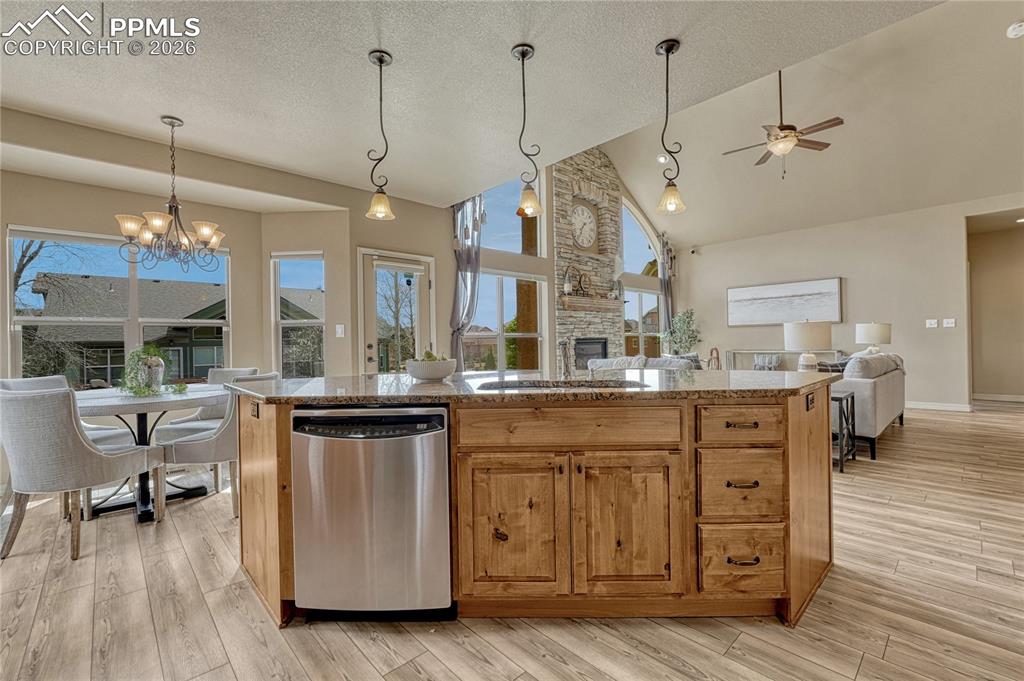 Image 19 of 50: A chef