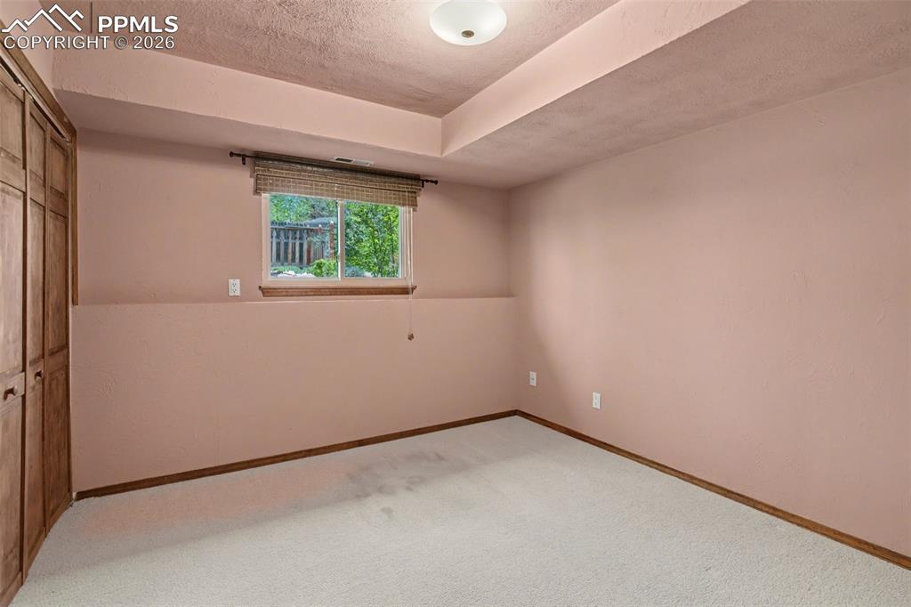 Image 20 of 27: Bedroom