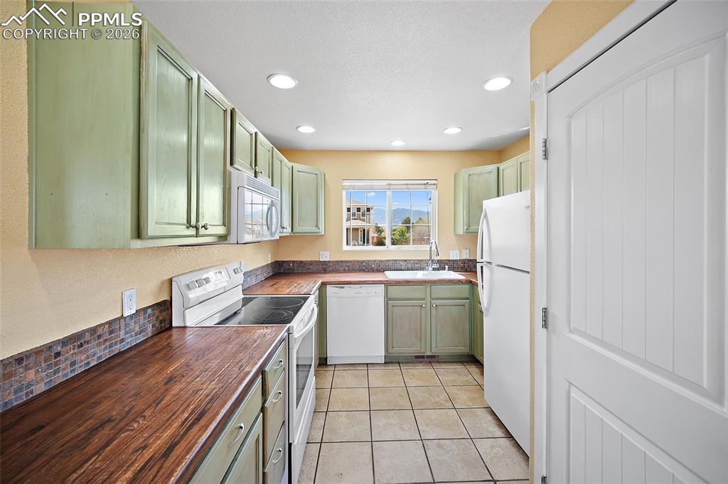 Image 14 of 49: No Description Available