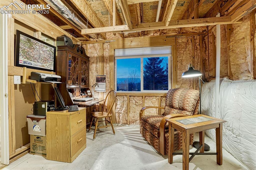 Image 14 of 46: Cozy extra space for office or exercise