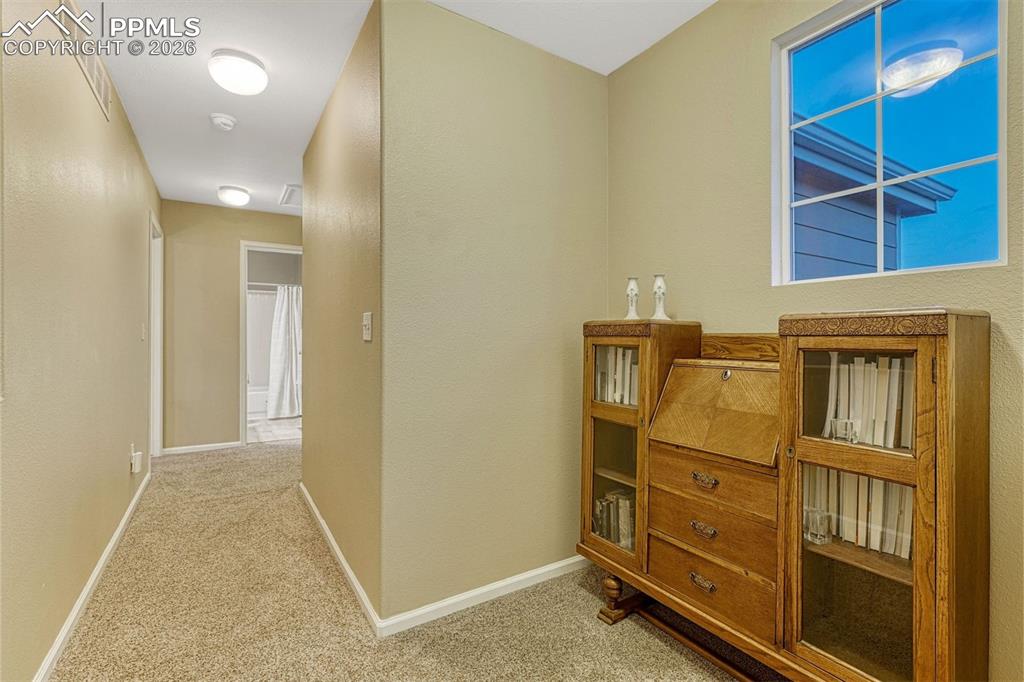 Image 31 of 46: Upper level alcove loft