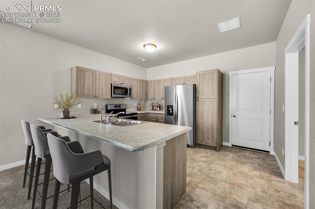 Listing 8448696, Image 8 of 23
