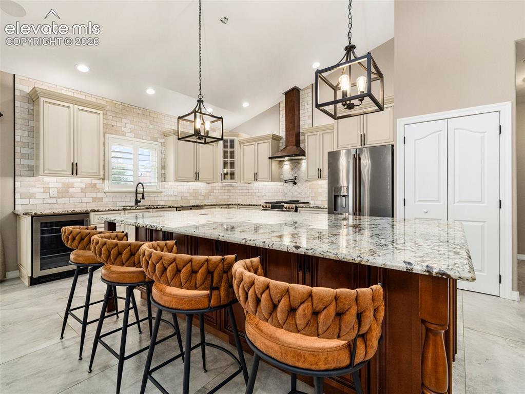 Image 10 of 43: Kitchen
