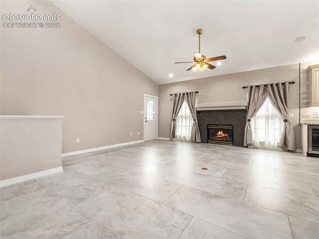 Image 14 of 43: Living Room