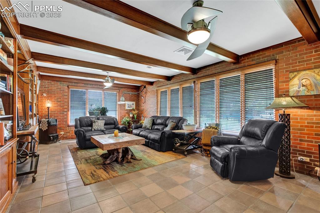 Image 11 of 50: Living Room