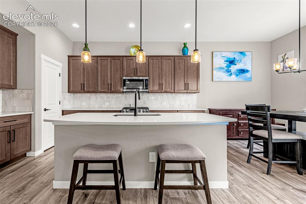 Image 10 of 47: Kitchen