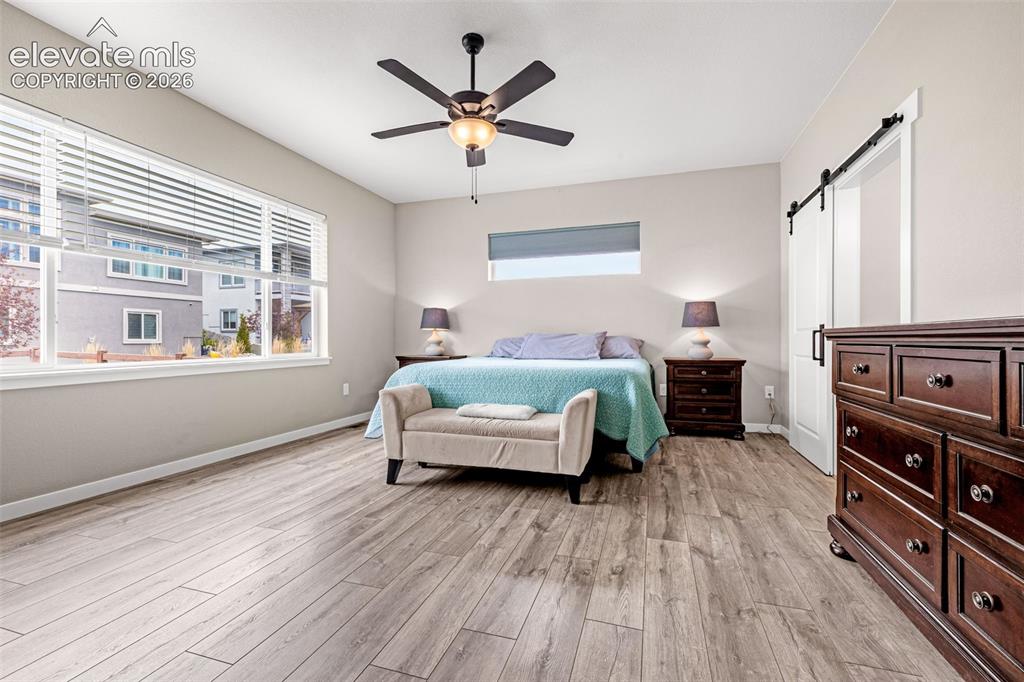 Image 16 of 47: Bedroom