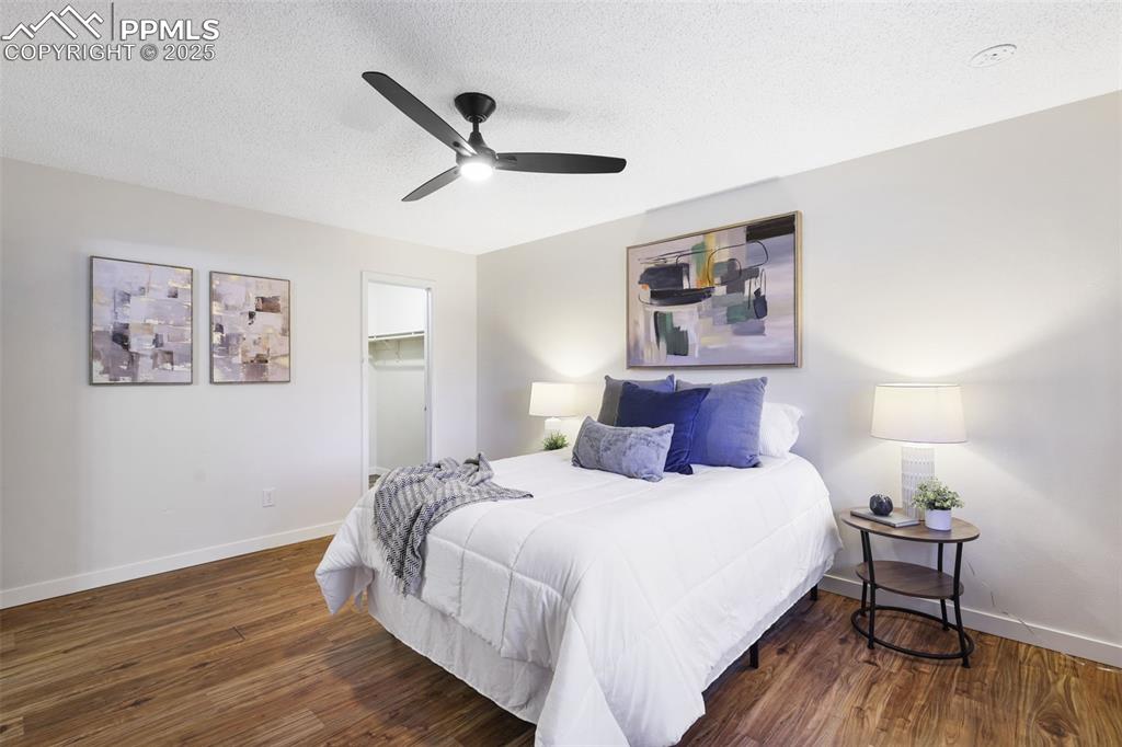 Image 13 of 29: Bedroom