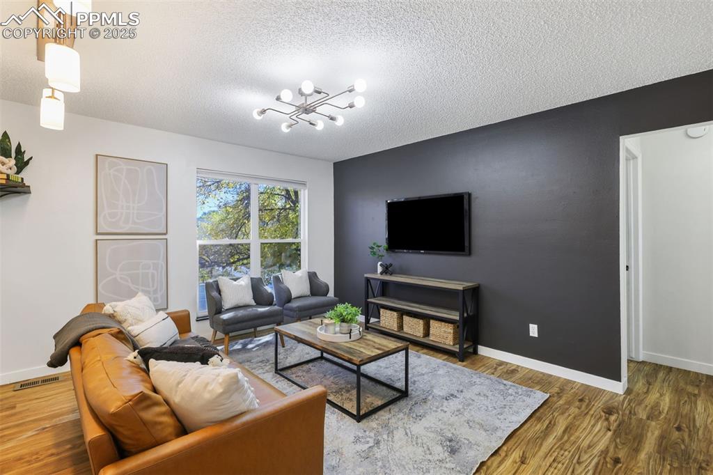 Image 3 of 29: Living Room