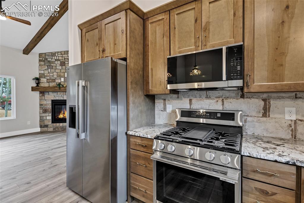 Image 14 of 41: Virtually Staged