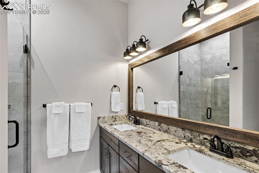 Image 20 of 41: Virtually Staged