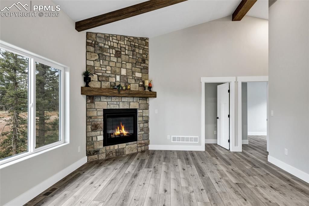 Image 9 of 41: Living Room